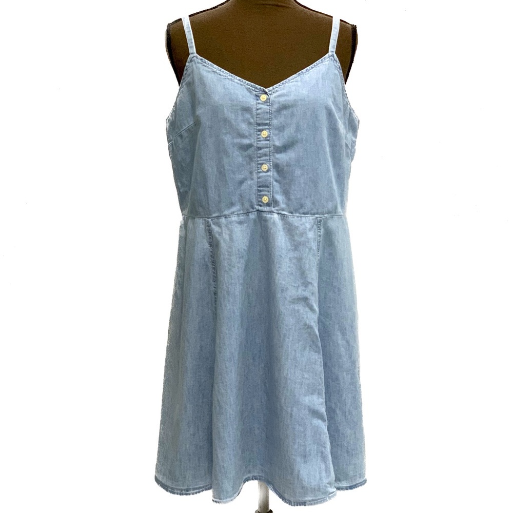 Gap light wash denim elastic smocked back babydoll tank mini dress women’s L